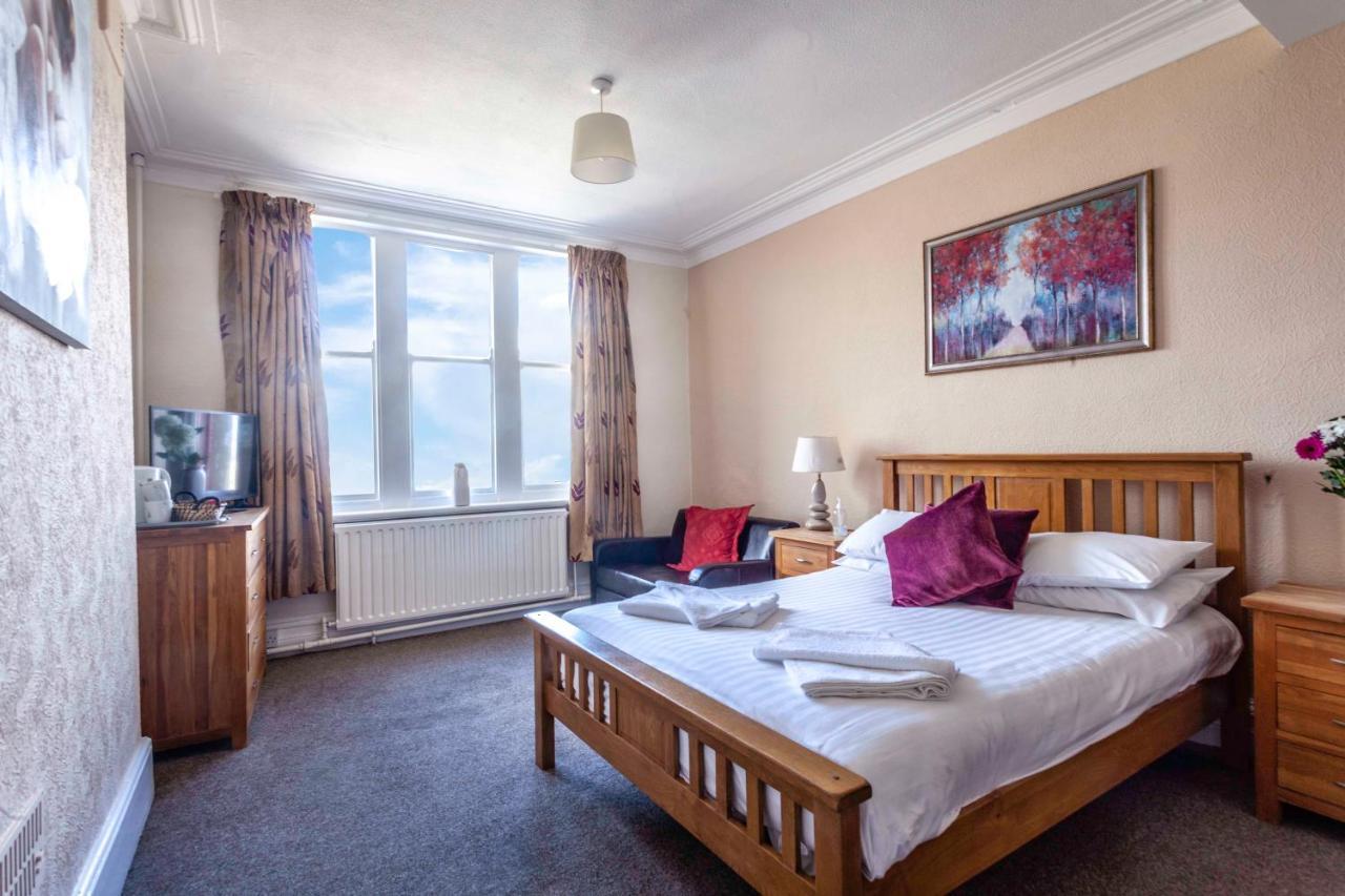 Hotel The Royal Bar & Shaker Morecambe Exteriér fotografie