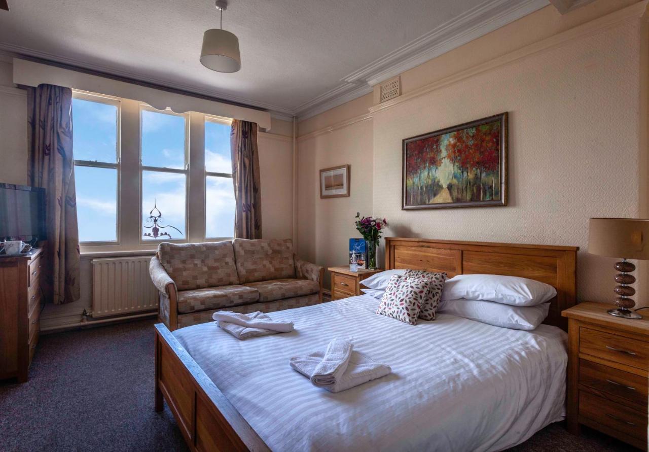 Hotel The Royal Bar & Shaker Morecambe Exteriér fotografie
