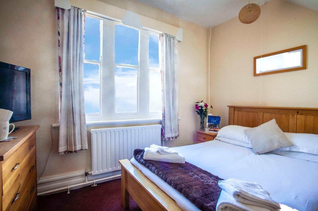 Hotel The Royal Bar & Shaker Morecambe Exteriér fotografie
